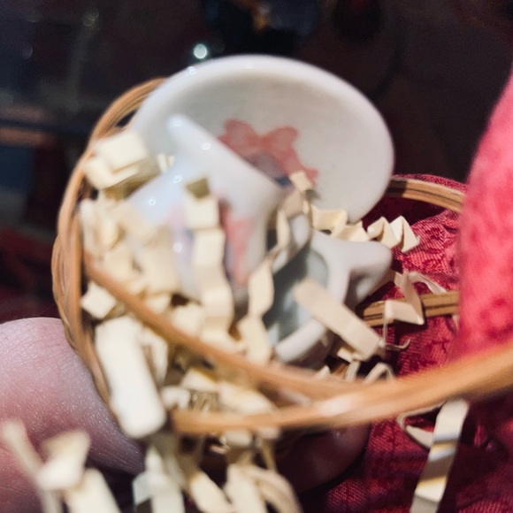 BYERS CHOICE LTD “Porcelain Peddler” doll 2000 - Picture 6 of 6